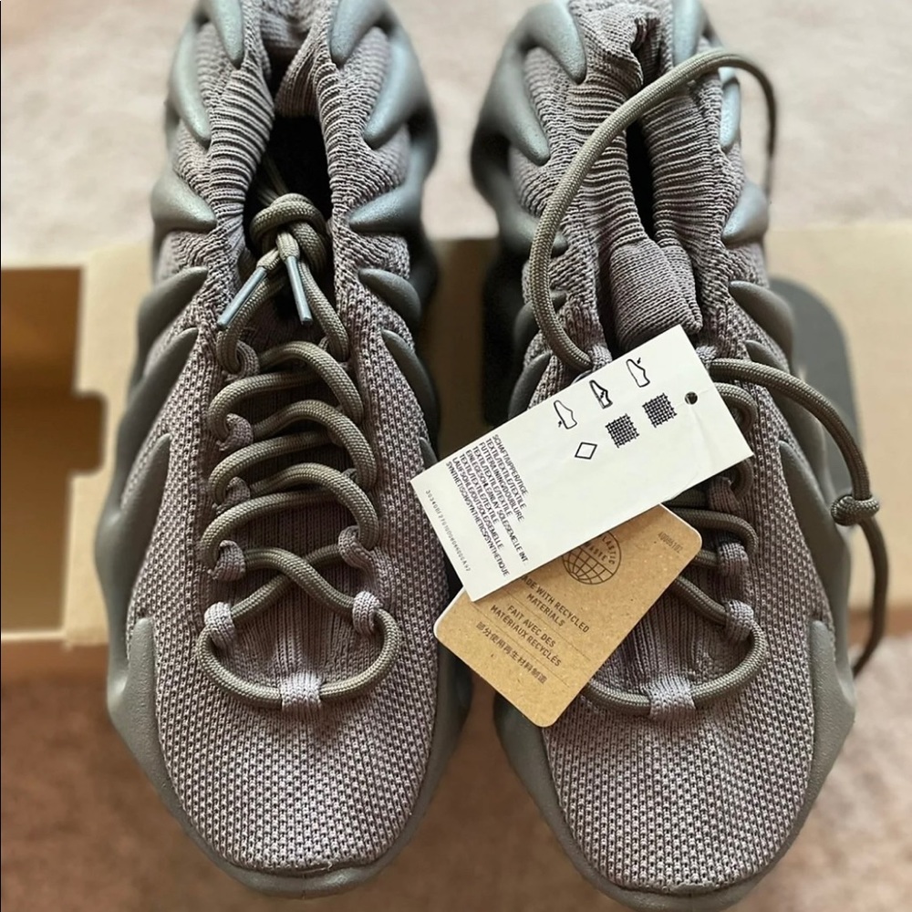 Yeezy 450 Cinder